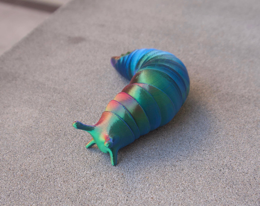3D Printed Articulated Slug Fidget Toy: Rainbow Colors, Desk Decor